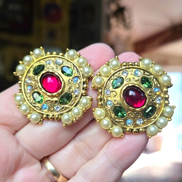 Authentic Original Vintage Style Jewelry - STUNNING vintage gold clip on gemstone shield earrings